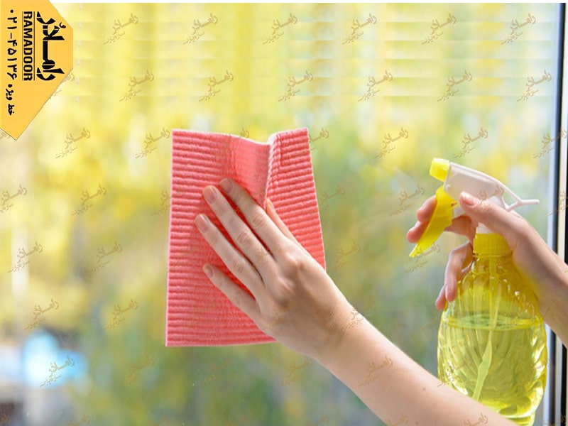 تمیز کردن شیشه