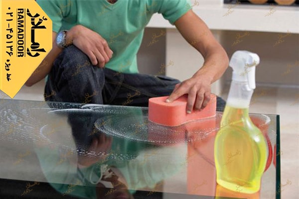 تمیز کردن شیشه تمیز کردن شیشه