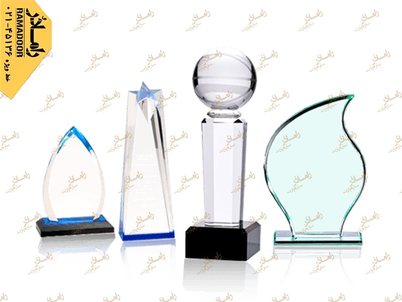 تندیس شیشه ای