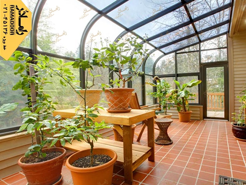 گلخانه شیشه ای