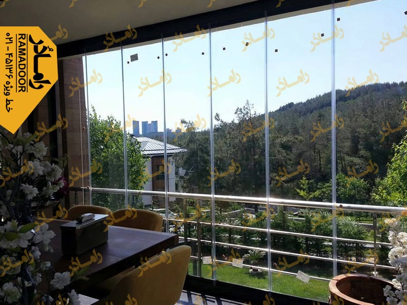 گلخانه شیشه ای