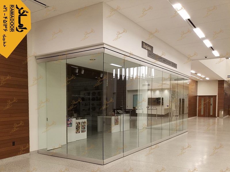 دیوار شیشه ای پاساژ تیراژه