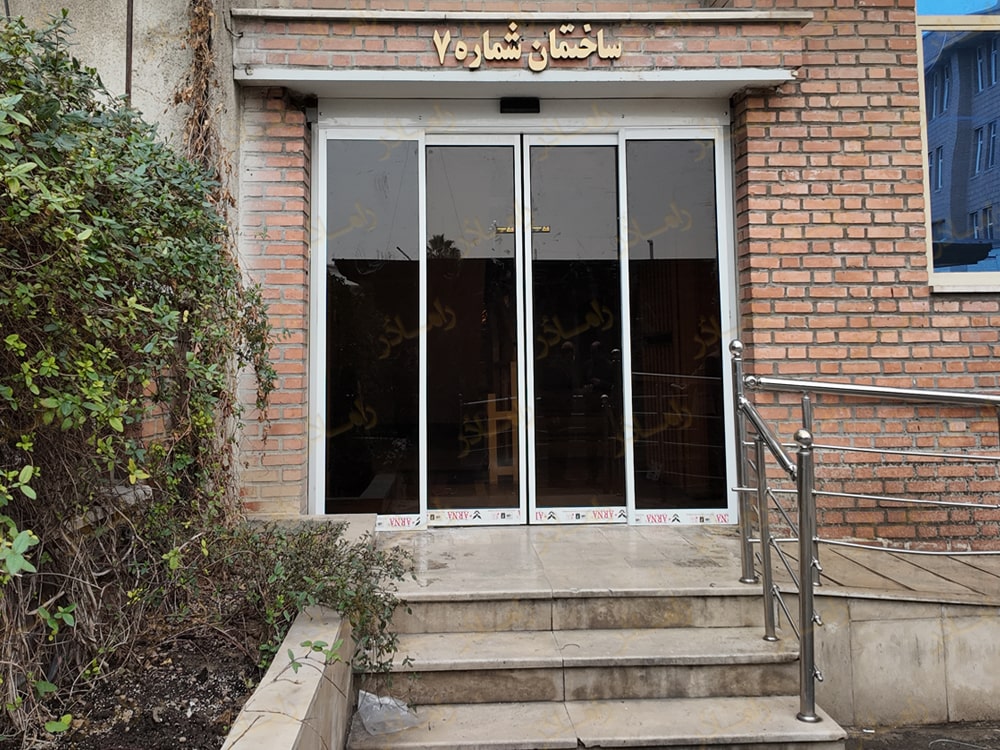 نصب درب اتوماتیک شیشه‌ای